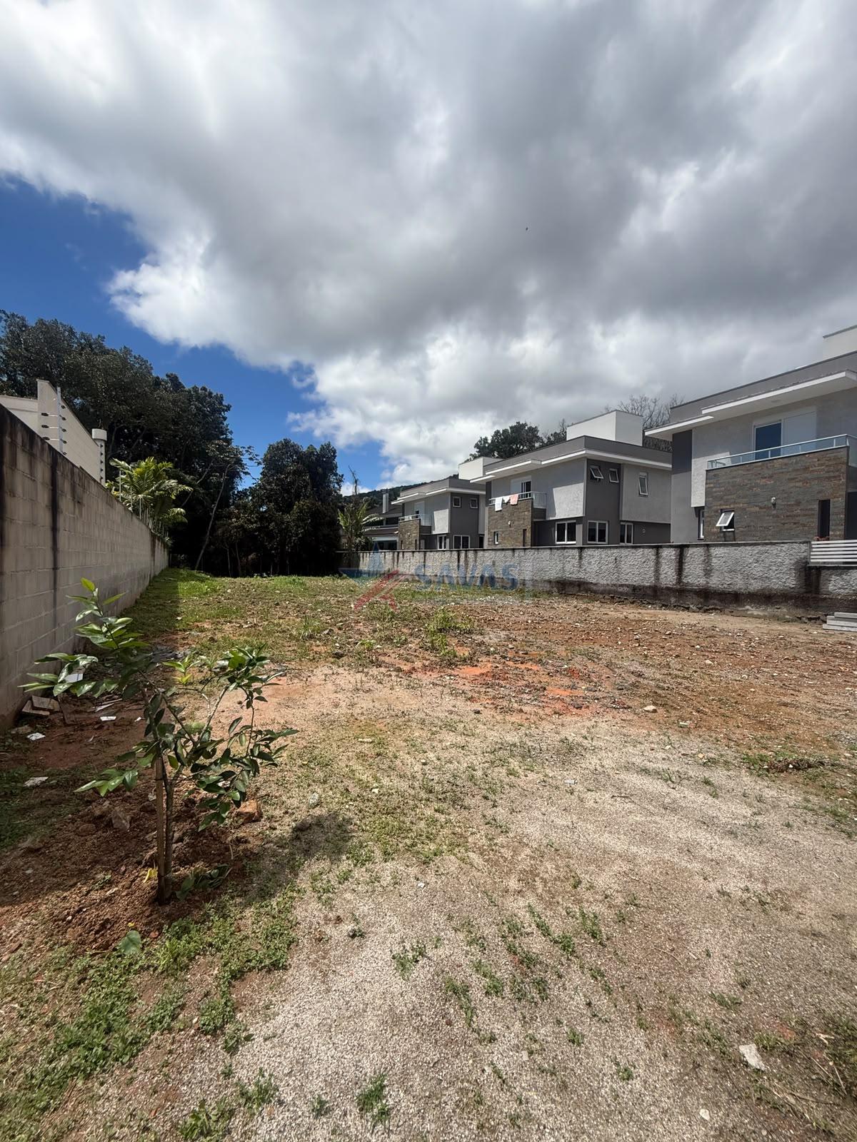 BELO TERRENO PLANO,  PRONTO PARA CONSTRUIR